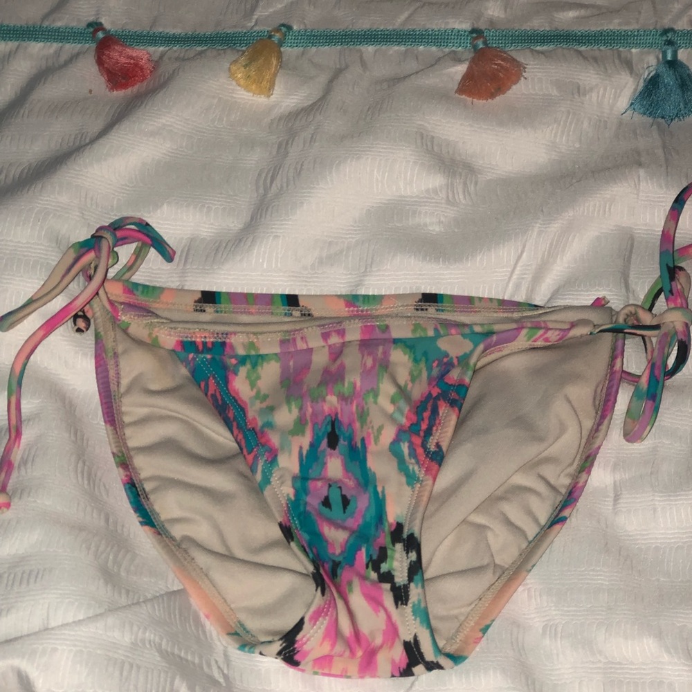 Bikini bottom
